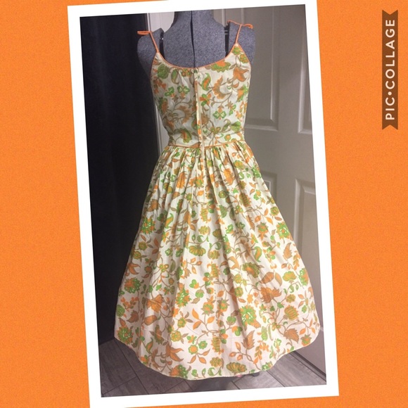 HOST PICK! 🧡 50’s VINTAGE SUNDRESS! - Picture 7 of 8